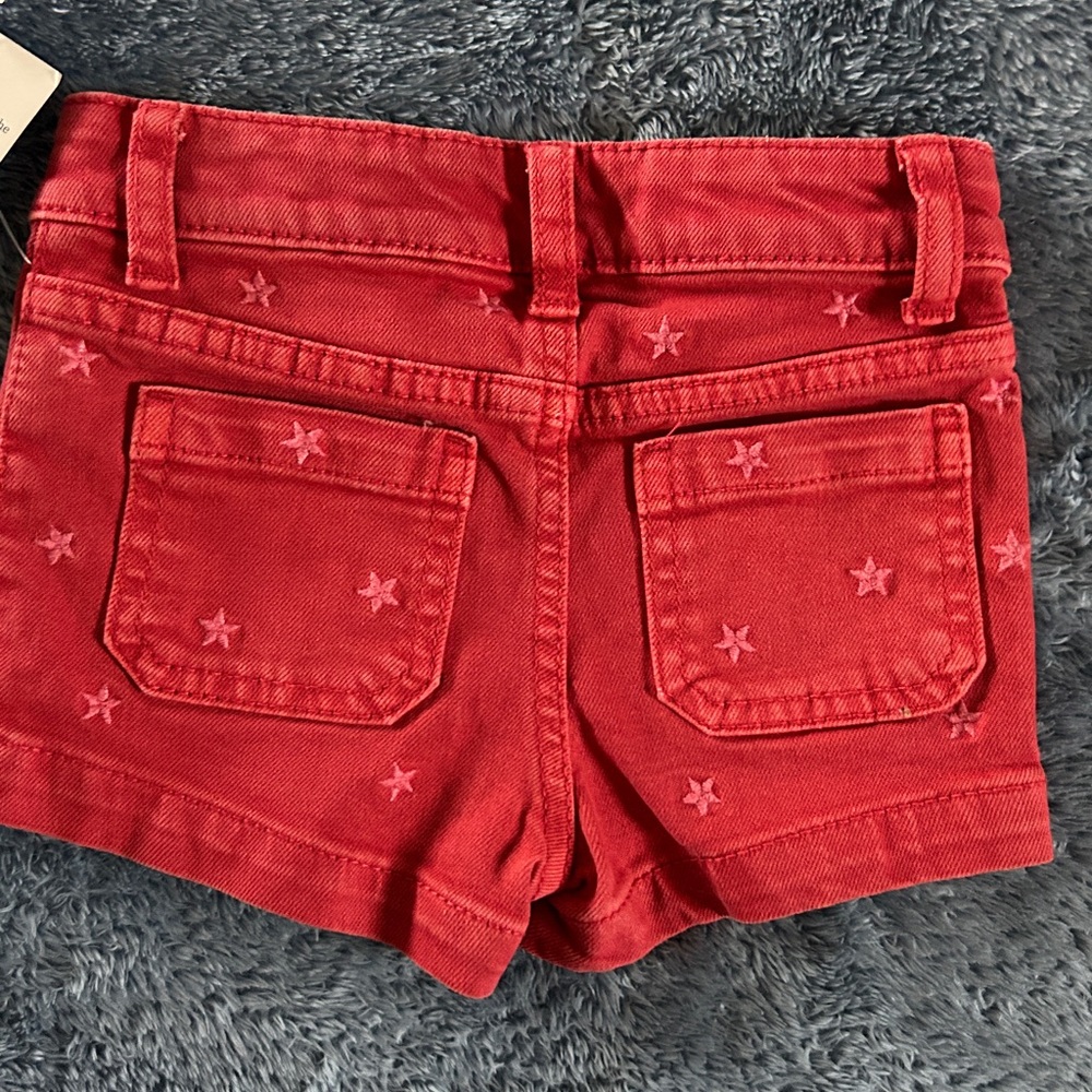 NWT sizes 1 or 2 yrs  Cat & Jack Girls Red Denim Shorts With Red Stitched Stars - Picture 3 of 3